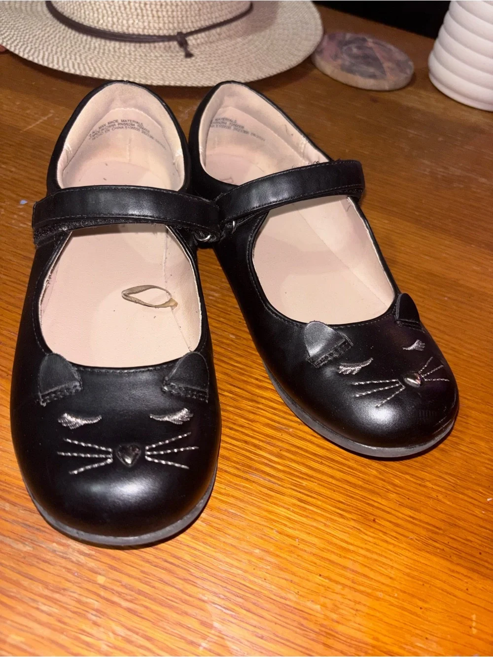 Girls Black Cat Mary Jane School Shoes